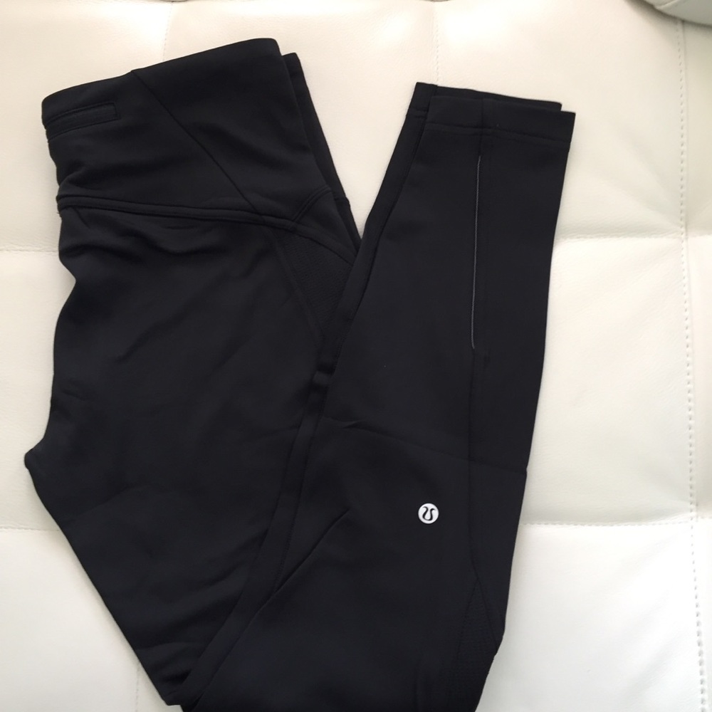 NWT BLACK LULULEMON FAST AS FLEECE TIGHT - Size 10 - Picture 2 of 6